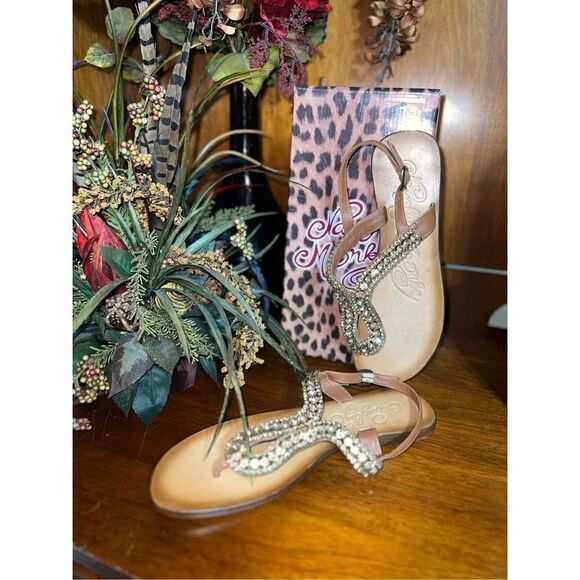 Naughty Monkey NIB Pony Pass Gold Jeweled Flats Size 9.5 - Picture 1 of 4